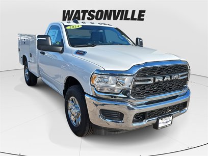 New 2024 RAM 2500 Tradesman w/ Chrome Appearance Group