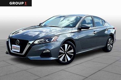 Certified 2022 Nissan Altima 2.5 SV