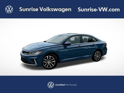 Certified 2025 Volkswagen Jetta SE