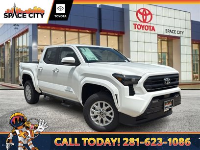 New 2025 Toyota Tacoma SR5