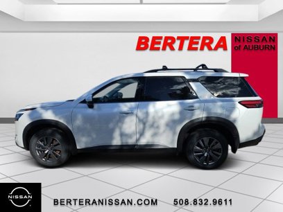New 2025 Nissan Pathfinder SV