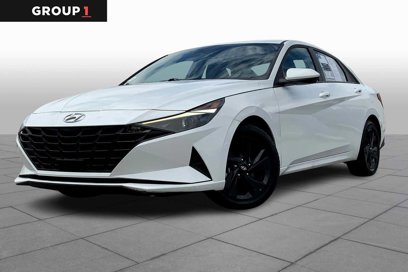 Used 2022 Hyundai Elantra SEL w/ Convenience Package