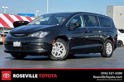 Used 2017 Chrysler Pacifica Touring