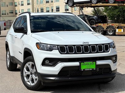 Used 2025 Jeep Compass Latitude w/ Sun and Sound Group