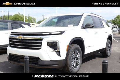 New 2025 Chevrolet Traverse LT w/ Driver Confidence Package