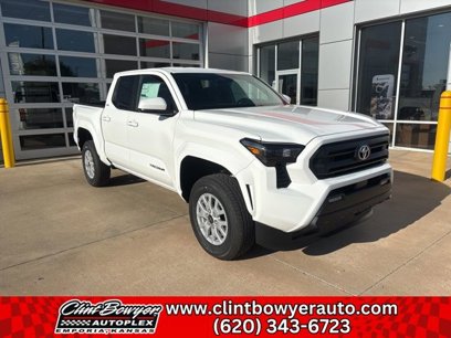 New 2025 Toyota Tacoma SR5