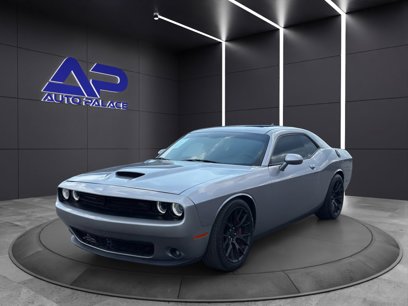 Used 2016 Dodge Challenger SRT w/ Technology Group