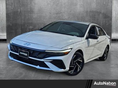 New 2025 Hyundai Elantra SEL