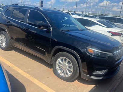 Used 2019 Jeep Cherokee Latitude w/ Popular Appearance Group
