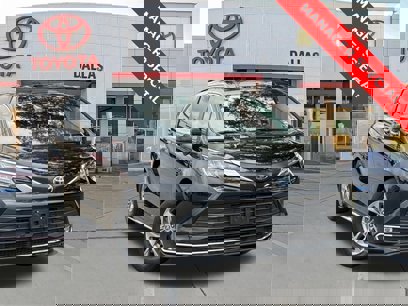 Used 2023 Toyota Sienna XLE
