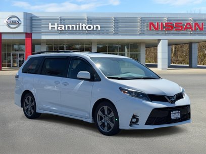 Used 2019 Toyota Sienna SE