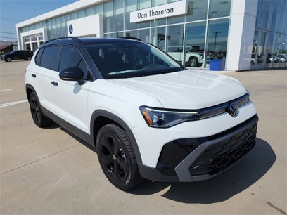New 2025 Volkswagen Taos SE