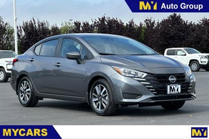 New 2025 Nissan Versa SV w/ Trunk Package