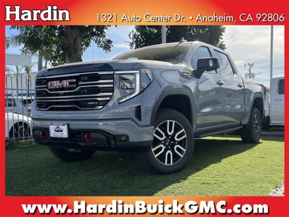 New 2025 GMC Sierra 1500 AT4 w/ AT4 Premium Package