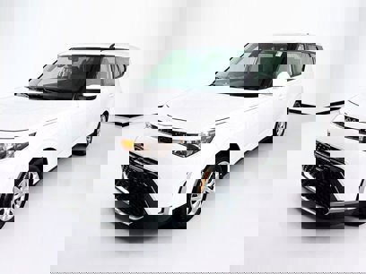 New 2025 Kia Soul LX
