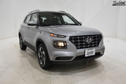 New 2025 Hyundai Venue SEL
