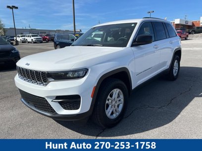 Used 2023 Jeep Grand Cherokee Laredo