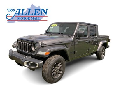 Used 2024 Jeep Gladiator Sport