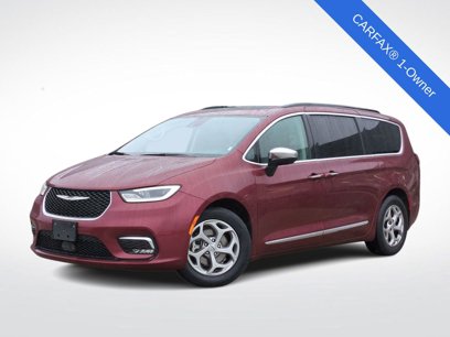 Used 2023 Chrysler Pacifica Limited