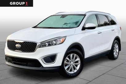 Used 2017 Kia Sorento LX w/ LX Convenience Package
