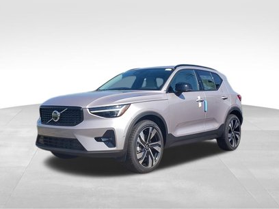 New 2026 Volvo XC40 B5 Ultra w/ Protection Package Premier