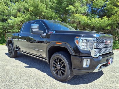Used 2021 GMC Sierra 2500 Denali w/ Denali Black Diamond Edition