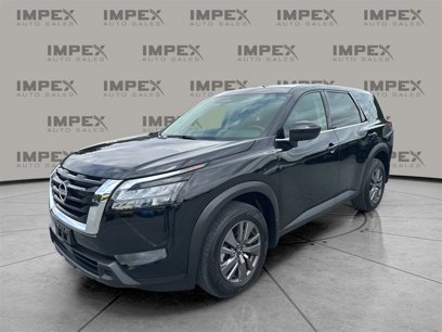 Used 2024 Nissan Pathfinder S