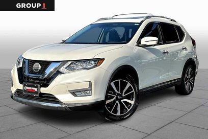 Used 2019 Nissan Rogue SL w/ Premium Package