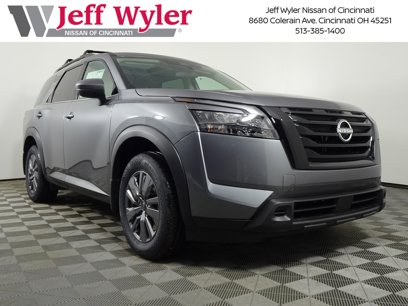 New 2025 Nissan Pathfinder SV w/ SV Premium Package