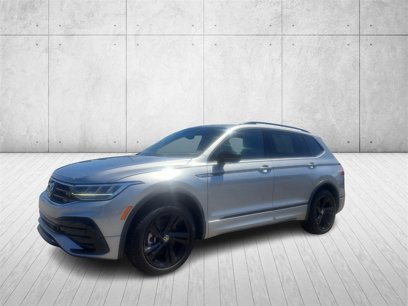 Used 2024 Volkswagen Tiguan SE R-Line