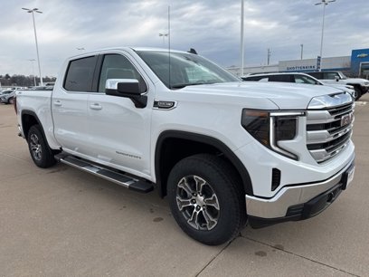 New 2025 GMC Sierra 1500 SLE