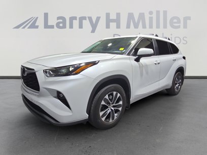 Used 2024 Toyota Highlander LE
