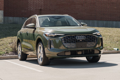 New 2025 Audi Q5 Premium Plus