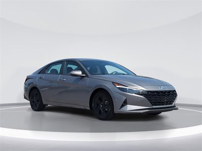 Used 2023 Hyundai Elantra SEL