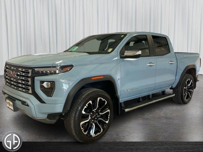 Used 2025 GMC Canyon Denali
