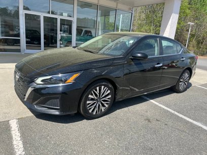 Used 2023 Nissan Altima 2.5 SV