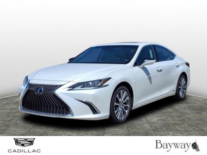Used 2021 Lexus ES 300h w/ Premium Package