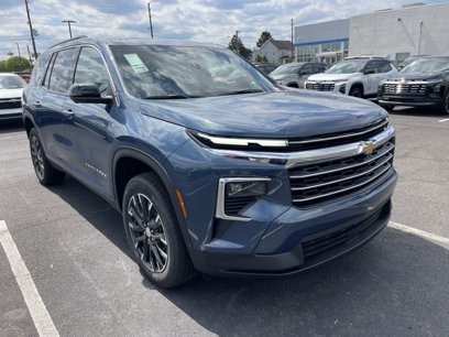 New 2026 Chevrolet Traverse LT w/ Sun and Wheel Package
