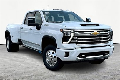 New 2025 Chevrolet Silverado 3500 High Country w/ Technology Package