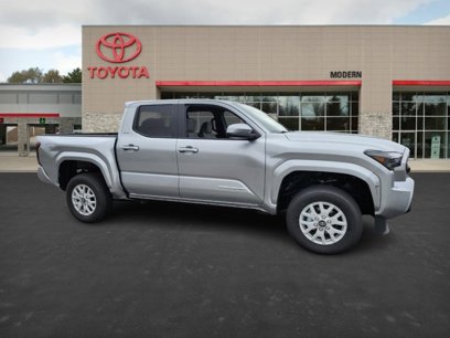 New 2025 Toyota Tacoma SR5