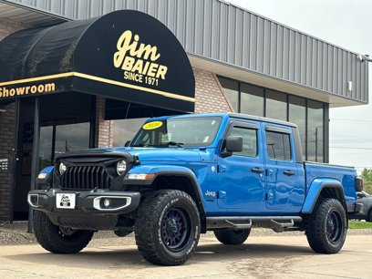 Used 2020 Jeep Gladiator Overland w/ Popular Equipment Package