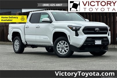 New 2025 Toyota Tacoma SR5