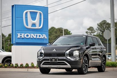 Used 2023 Mitsubishi Outlander SE