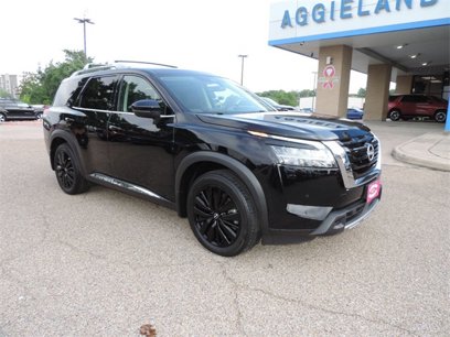 Used 2024 Nissan Pathfinder Platinum