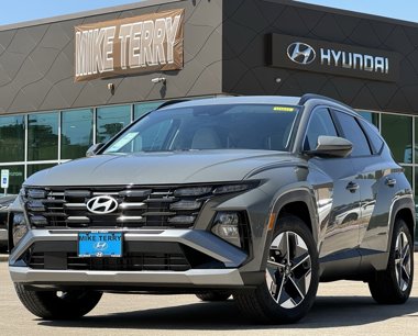 New 2025 Hyundai Tucson SEL