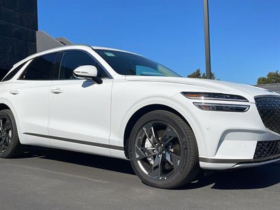 New 2025 Genesis Electrified GV70 w/ Prestige Package