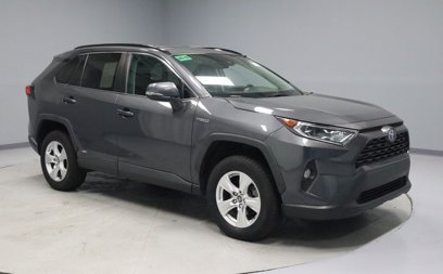 Used 2020 Toyota RAV4 XLE w/ Convenience Package