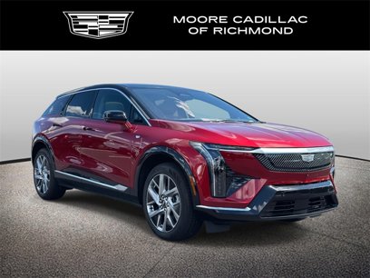 New 2025 Cadillac Optiq Luxury 2