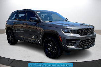 Used 2023 Jeep Grand Cherokee Altitude