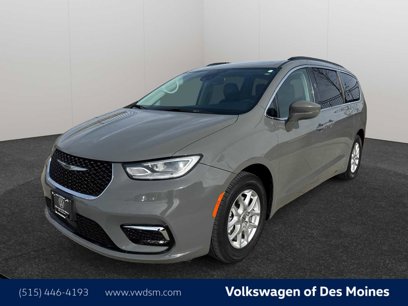 Used 2022 Chrysler Pacifica Touring-L